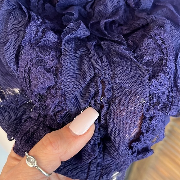 The Limited Purple Sleeveless Blouse - Picture 7 of 12